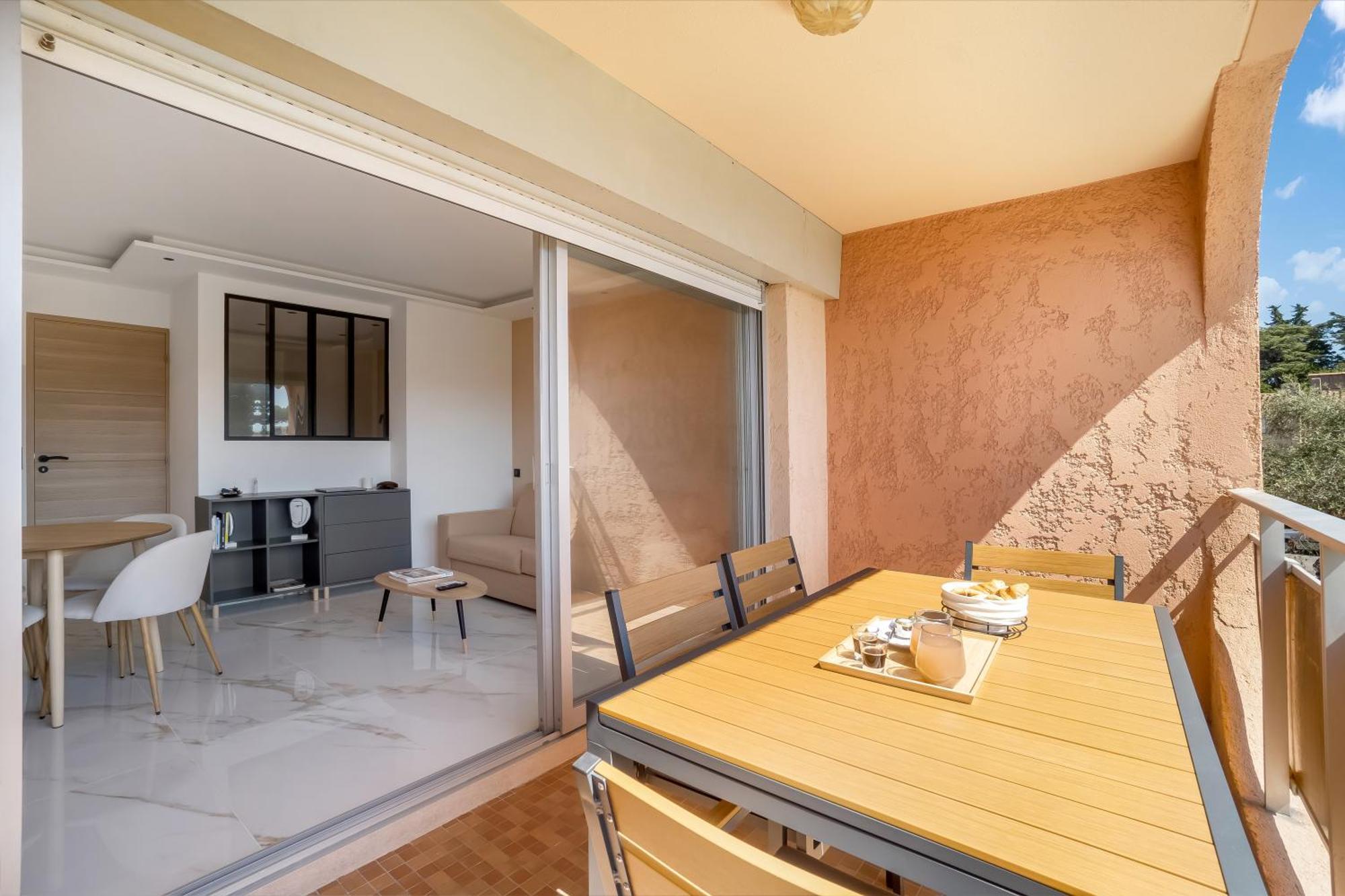 Eden Azur - Residence Hoteliere Golfe-Juan Εξωτερικό φωτογραφία